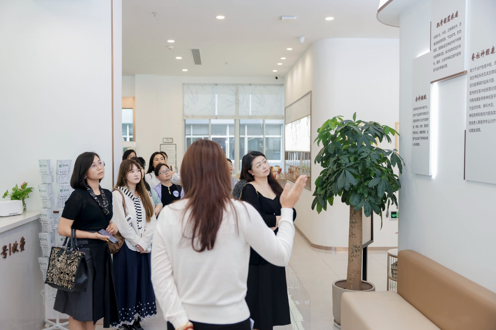 1761033518931810.jpg 1761033518931810.jpg